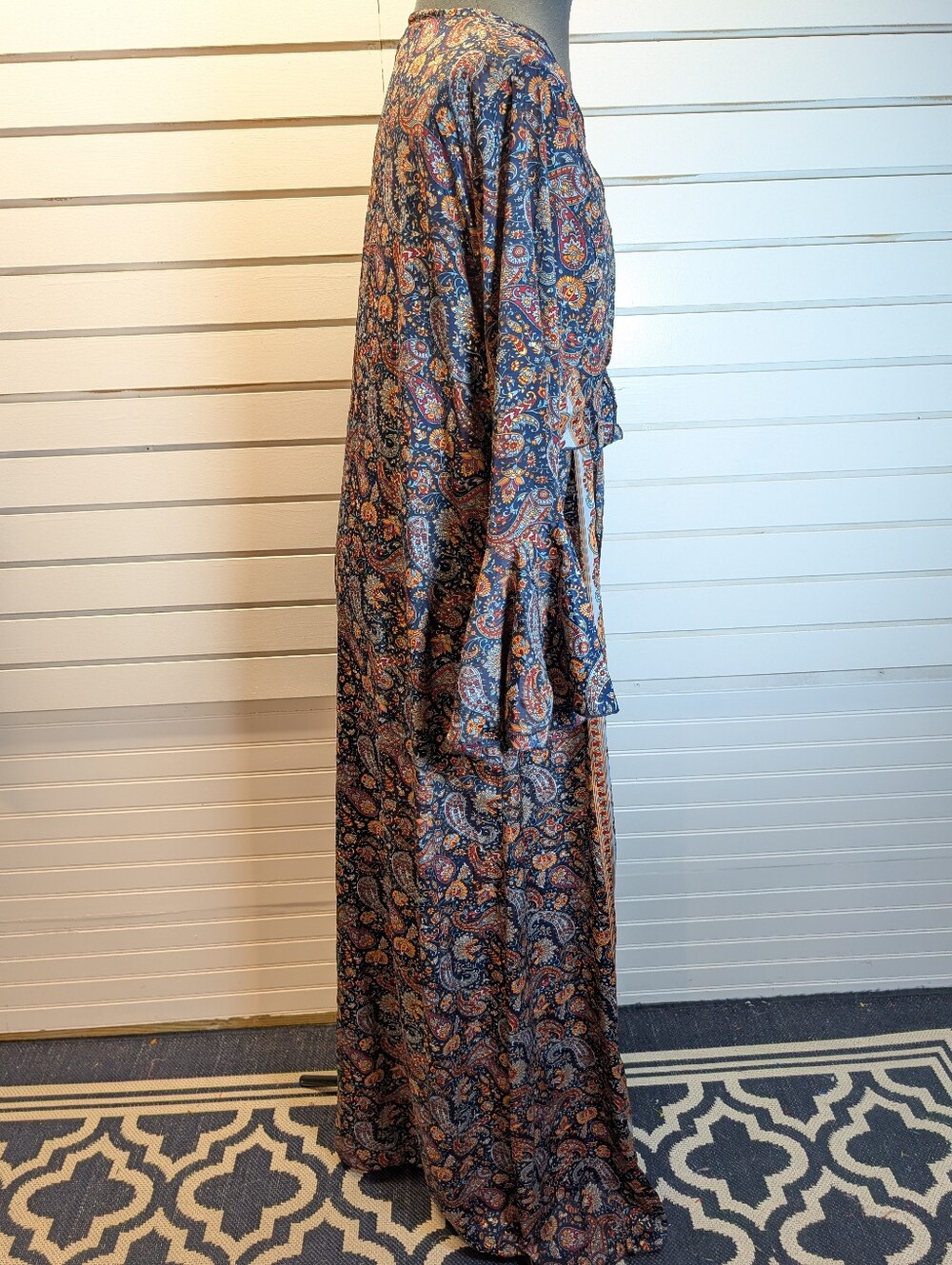 Earthbound Trading Navy Paisley Tie Front Maxi Kimono/Duster Size M EUC - Picture 5 of 10